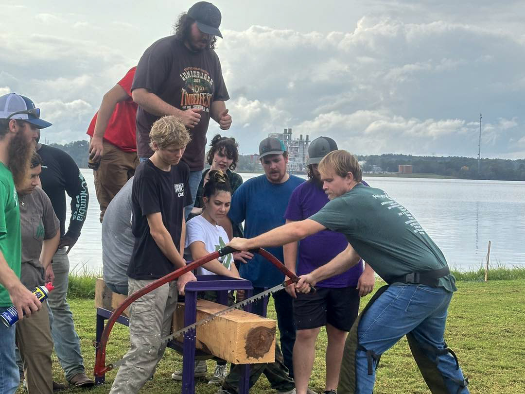 UAM Forestry Club Timbersports Competition